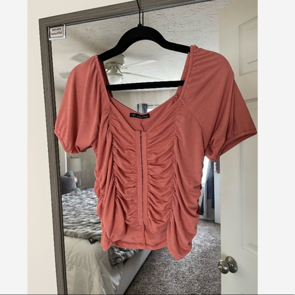 Ruched Mauve Hook-and-Eye Top - Size L